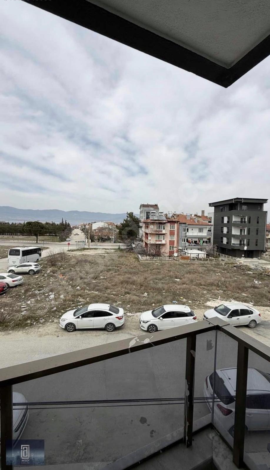 Burdur Merkez Göl karakolu karşısı satılık lüks eşyalı 2+1 asansörlü daire