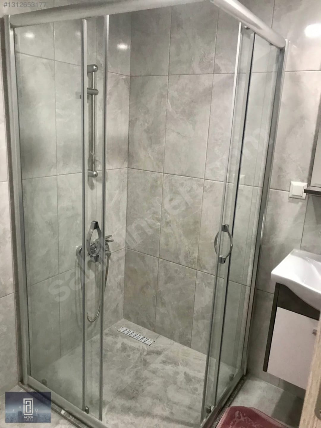 Burdur Merkez Kışla Caddesi üzerinde kiralık lüks eşyalı 1+1 asansörlü daire — 7
