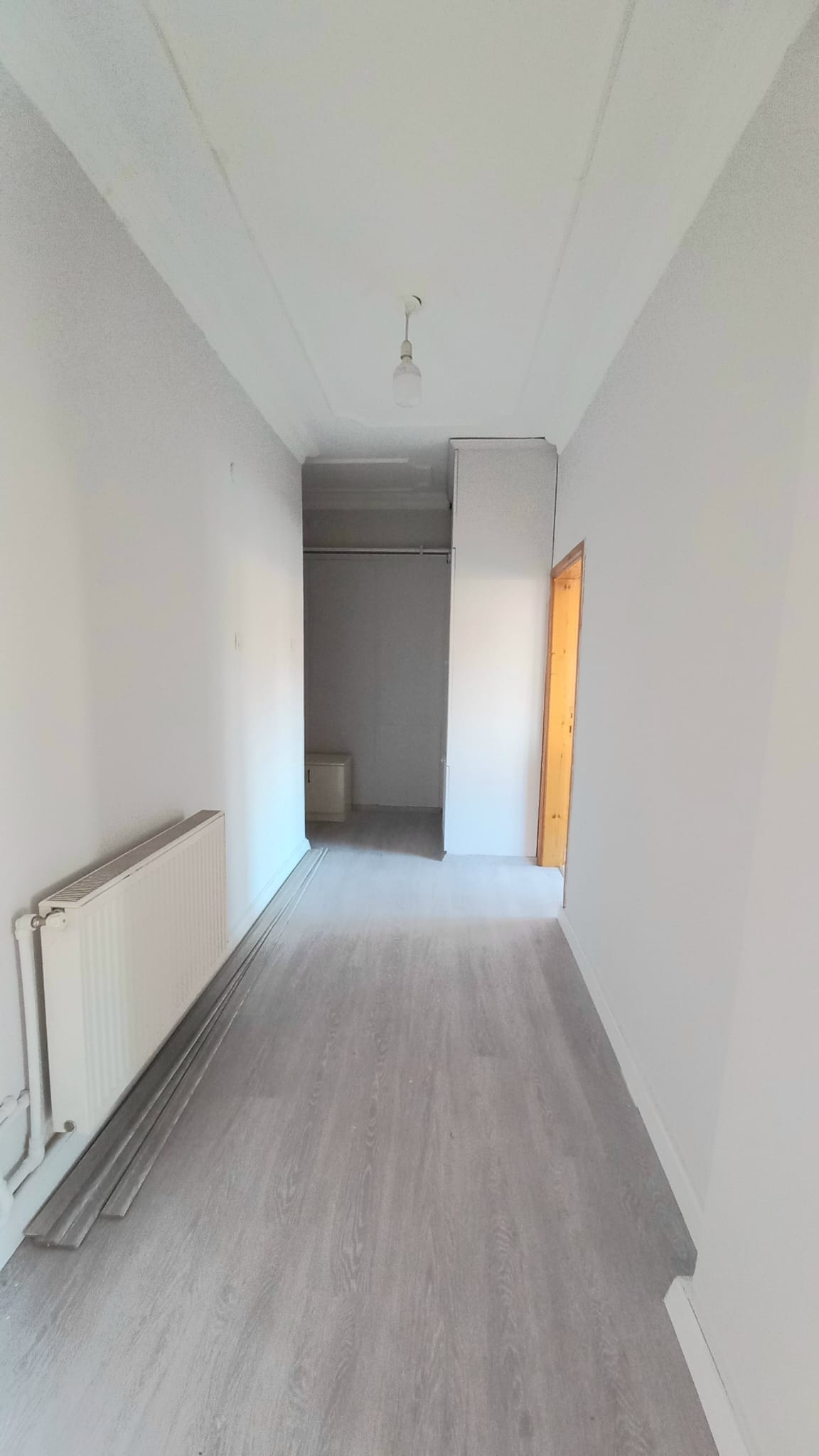Burdur Merkez Burç Mahallesi Migros karşısında kiralık eşyasız 2+1 geniş daire — 7