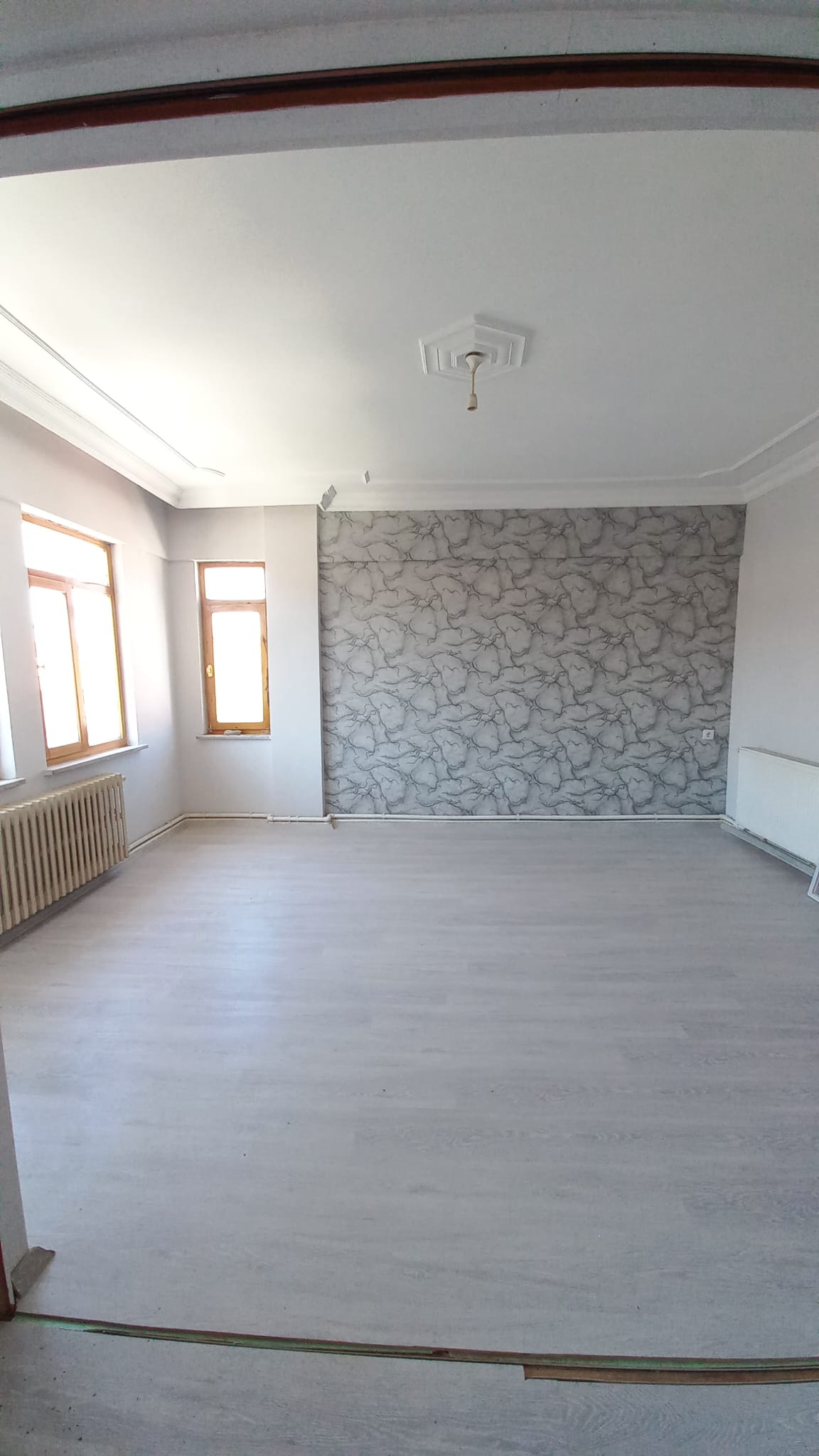 Burdur Merkez Burç Mahallesi Migros karşısında kiralık eşyasız 2+1 geniş daire — 10