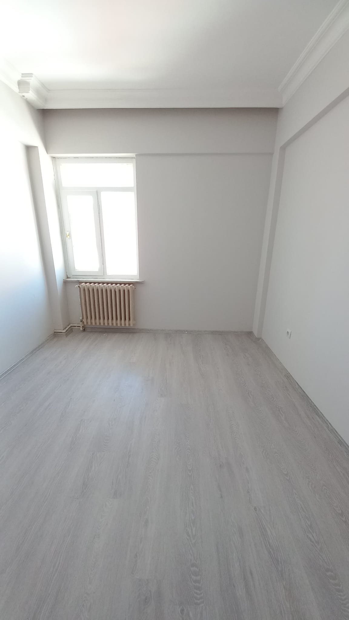 Burdur Merkez Burç Mahallesi Migros karşısında kiralık eşyasız 2+1 geniş daire — 14