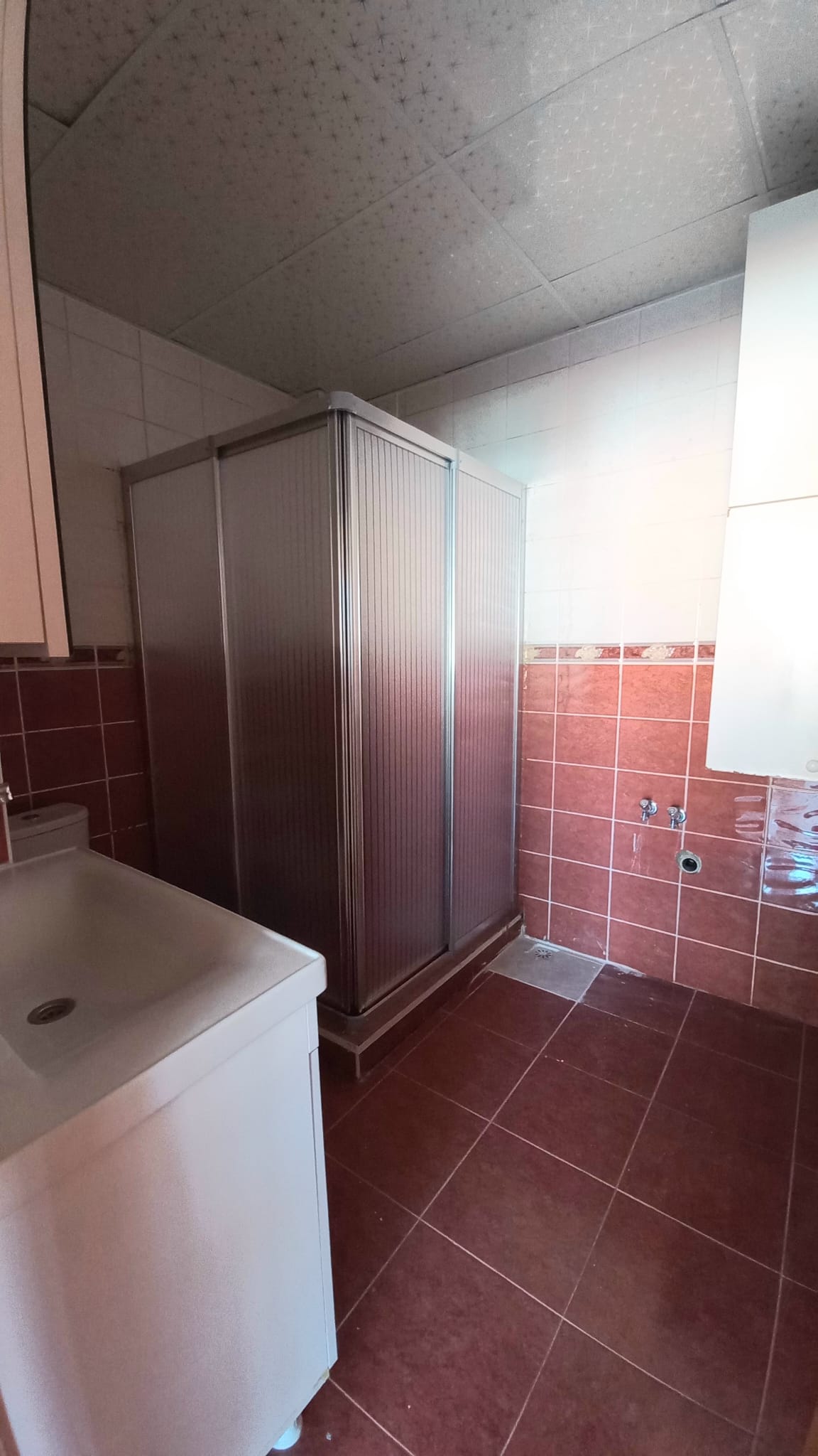Burdur Merkez Burç Mahallesi Migros karşısında kiralık eşyasız 2+1 geniş daire — 17