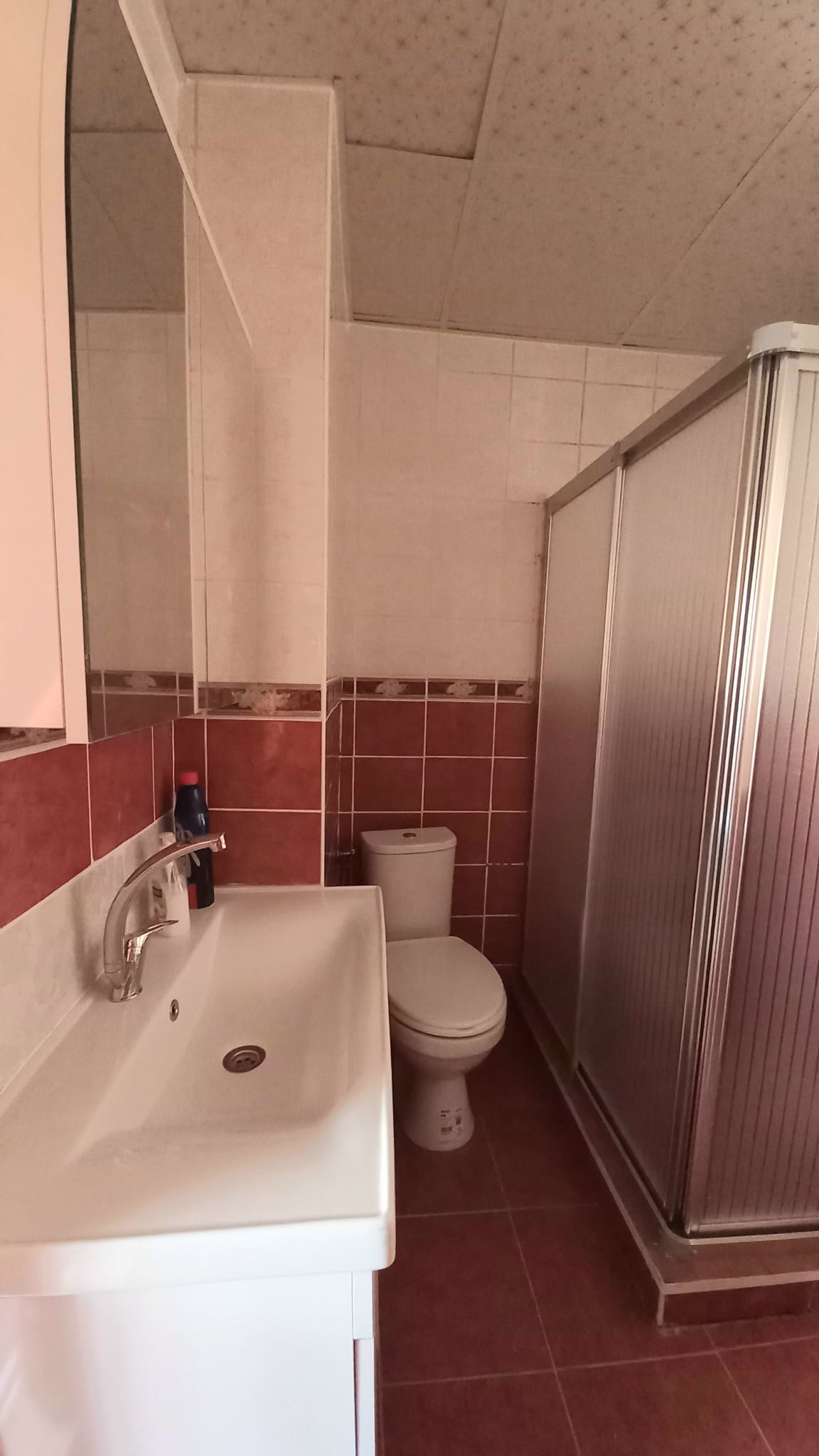 Burdur Merkez Burç Mahallesi Migros karşısında kiralık eşyasız 2+1 geniş daire — 18
