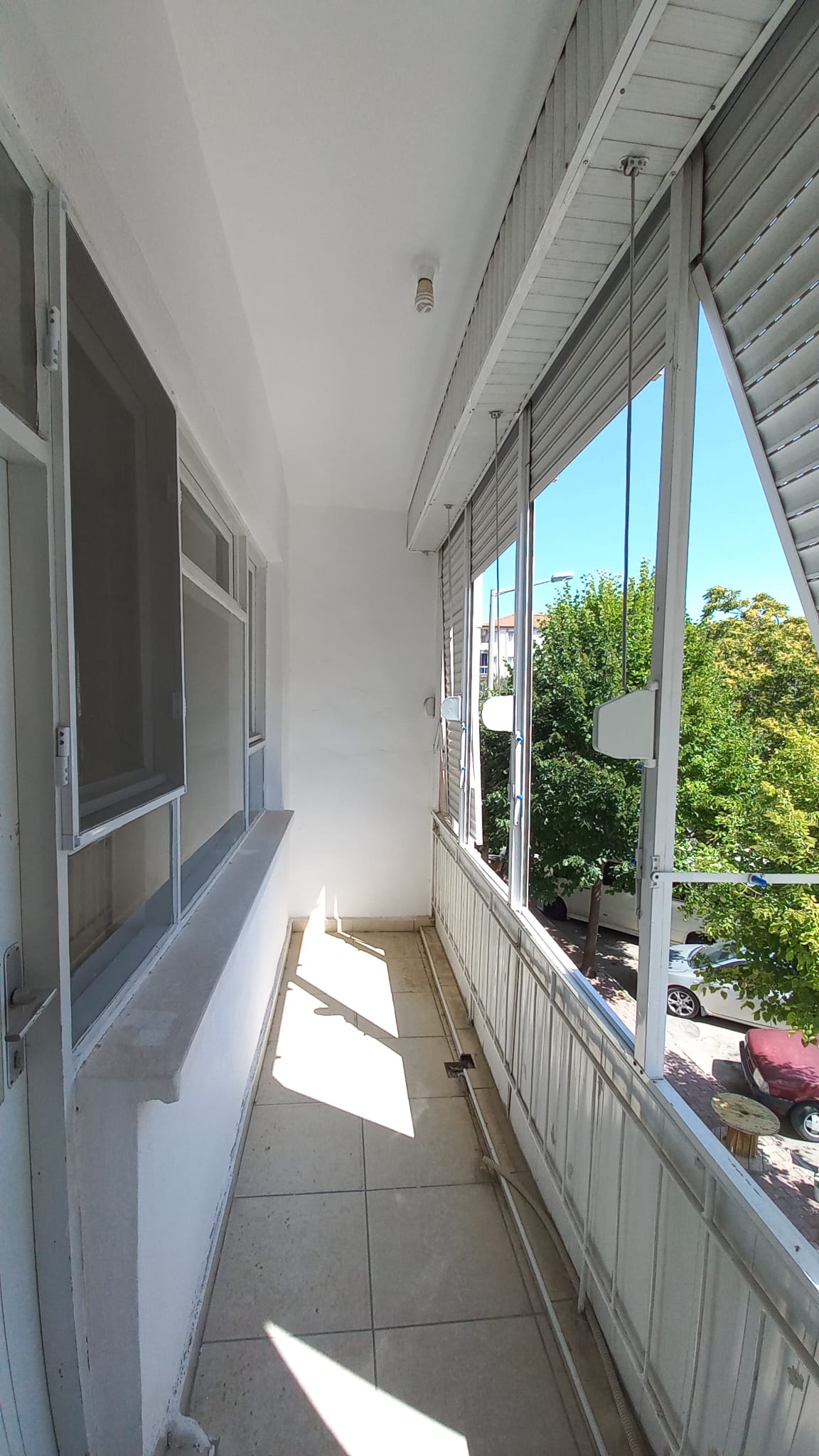 Burdur Merkez Burç Mahallesi çarşı içinde, klimalı, panjurlu kiralık  2+1 eşyasız daire — 14
