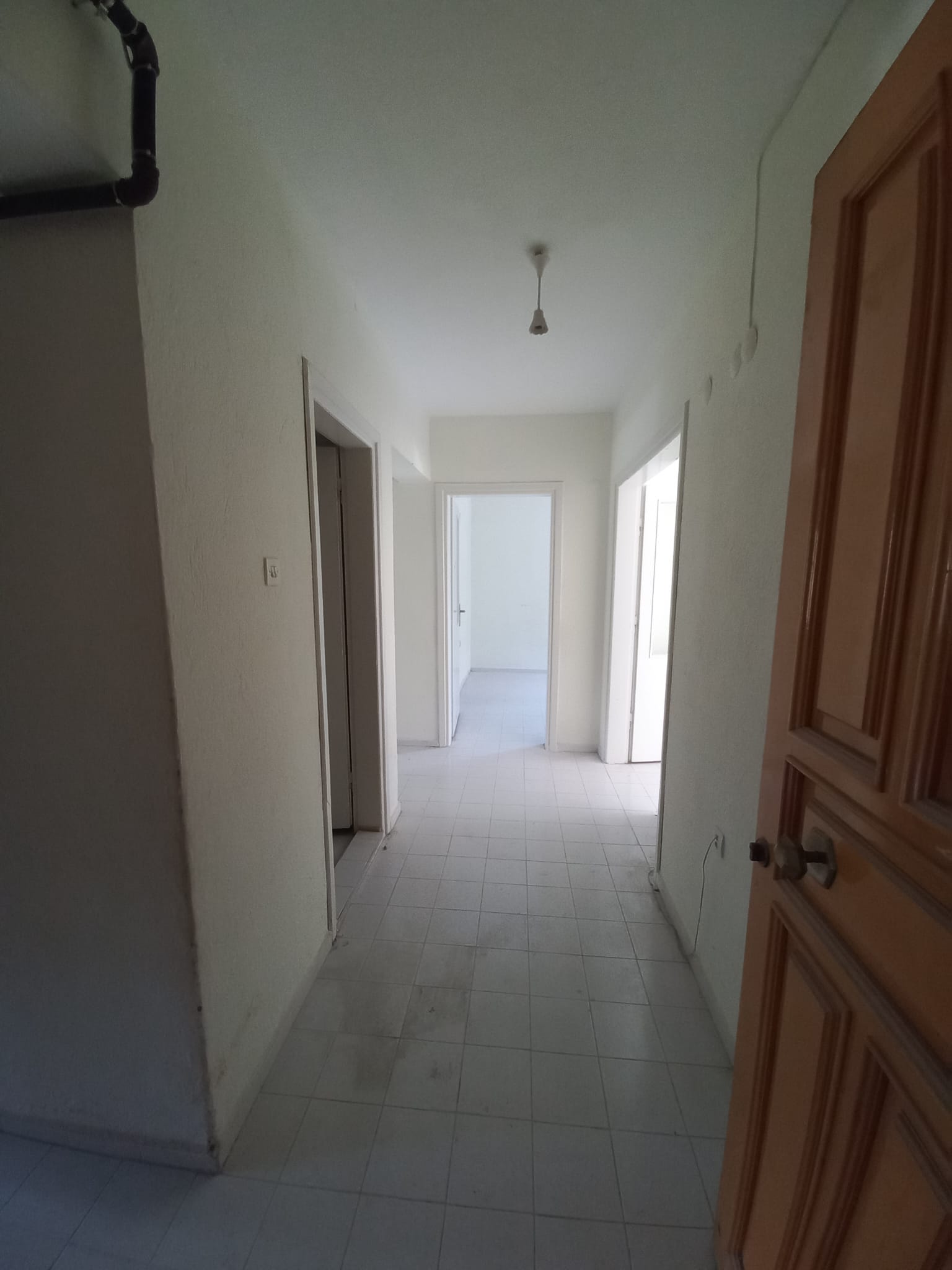 Burdur Merkez Atatürk Mahallesi  yeni hastane yakını, eşyasız, asansörlü kiralık 3+1 daire