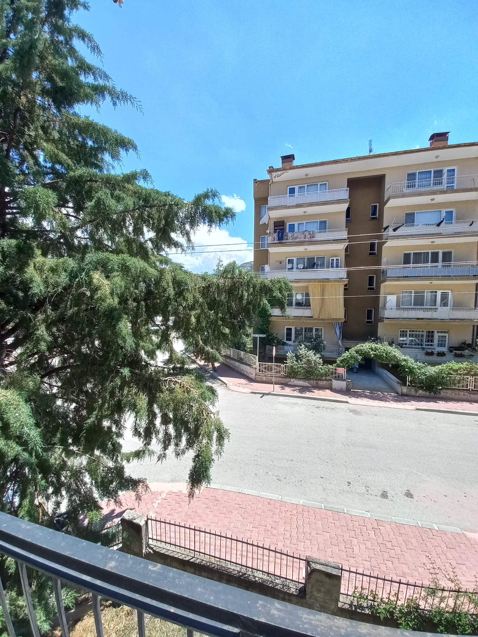 Burdur Merkez Atatürk Mahallesi  yeni hastane yakını, eşyasız, asansörlü kiralık 3+1 daire — 14